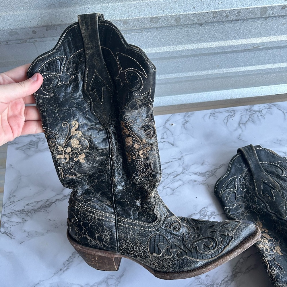 Women’s Corral Distressed Black And Gold Embroide… - image 2